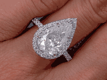 3.68 CTW PEAR SHAPE DIAMOND ENGAGEMENT RING G SI2