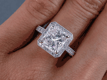 3.79 CTW RADIANT CUT DIAMOND ENGAGEMENT RING