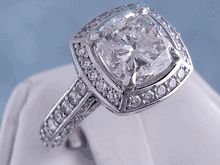 4.00 CTW CUSHION CUT DIAMOND ENGAGEMENT RING