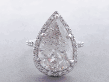 9.00 CTW PEAR SHAPE DIAMOND ENGAGEMENT RING H I1