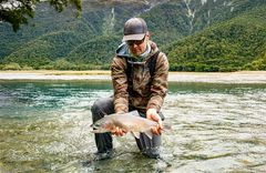 Eleven Cedar Lodge - gallery image 1