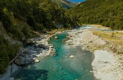 Eleven Cedar Lodge - gallery image 3