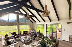 Eleven Cedar Lodge - gallery image 4