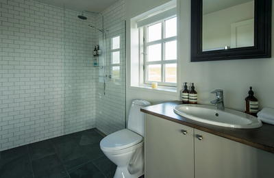 Eleven Holkna Cabins - gallery image 13