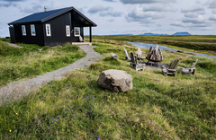 Eleven Holkna Cabins - gallery image 1