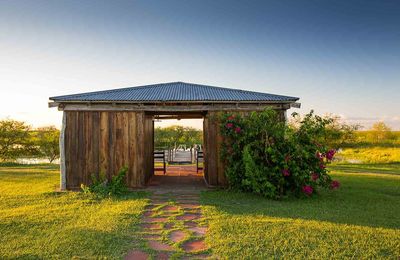 Pira Lodge - gallery image 11