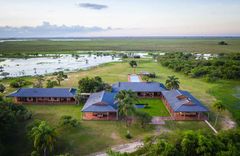 Pira Lodge - gallery image 4