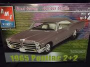 AMT 31928     --     1965 Pontiac 2+2   1:25
