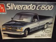 AMT 6276     --     Silverado C-1500  3'n1   1:25