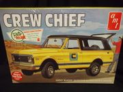 AMT 897     --     'Crew Chief'  Chevy Blazer / Outfitted as Engineer's Wagon    1:25