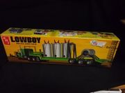 AMT 7591    Lowboy Drop Deck Lowbed Trailer    1/25