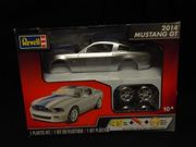 Revell 4309    2014 Mustang GT    Pre-painted    1/25