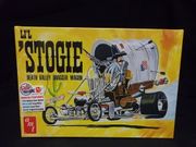 Amt 1555  Li'l  'stogie, Death Valley Dragger Wagon   1/25