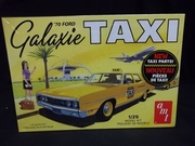 AMT 1243   70 Ford Galaxie Taxi  1/25