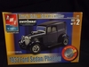 AMT 38016       --       1932 Ford Sedan/Phaeton     1:25