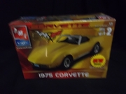 Amt 31813 1975 Corvette roadster   1/25