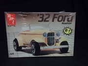 Amt 6585 32 Ford Roadster  1/25