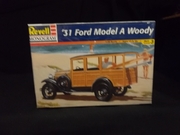 Revell 7637  31 Ford Model A Woody  1/25