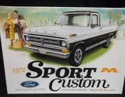 Moebius 1220      --     1972 Ford Sport Custom Pickup Truck  1:25