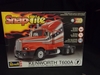 Revell 1958 Kenworth T600a Snap Tite 1/32