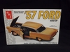 Amt t285 57 Ford Hardtop 1/25