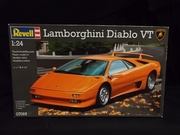 Revell 07066 Lamborghini Diablo VT  1/24