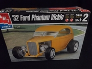 Amt 30089  32 Ford Phantom  1/25