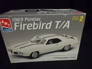 Amt 8583 1969 Pontiac Firebird T/A 1/25