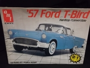 AMT 6721     --     '57 Ford T-Bird  2'n1      **1:16  