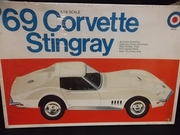 Entex 9107       --    '69 Corvette Stingray   **1:16
