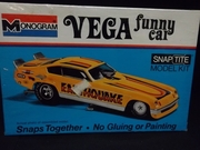 Monogram 7571     --     Vega Funny Car  /   Tom Daniel Desigh   /  Snap   *1:32 