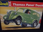 Revell 7609   --   Thames Panel Truck   1:25