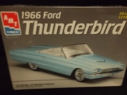 AMT 8210     --     19666 Ford Thunderbird   1:25