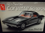 AMT 6520     --     1963 Chevy Corvette Stingray  3'n1   1:25