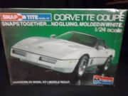 Monogram 1410     --     Corvette Coupe  /  SnapTite   1:24