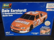 Revell  --    Dale Earnhardt #3 Goodwrench/Wheaties Monte Carlo   1:24