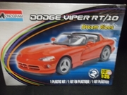 Monogram 4010     --     Dodge Viper RT/10   1:25