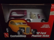 AMT 30246     --      '32 Ford Phantom Vickie  /  Fully Decorated  25.00