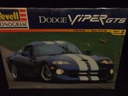 Revell 6359     --     Dodge Viper GTS   1:25 