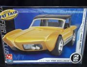 AMT 38527      --     Tiger Shark    1:25