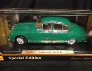 Maisto 31833        --    Jaguar Mark II   1:18