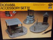 Testors 887     --   Diorama Accessory Set IV  /  includes Checkpoint, First Aid Station & Draw Well   1:35