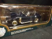 RoadTough 92058    --    1964 Shelby Cobra 427S/C    1:18   (rough box)