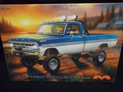Moebius 2567     --     1971 Ford F-250 Custom 4x4    1:25