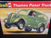 Revell 7609     --     Thames Panel Truck   1:25