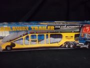 AMT 8252       --       Haulaway Trailer Five-Car Automobile Transporter   1:25