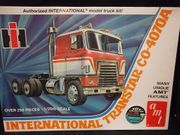 AMT 1203       --        International Transtar CO-4070A   1:25