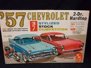 AMT T757      --      '57 Chevy 2 Door Hardtop 3'n1 / Stylized, Stock, Competition  1:25