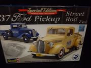 Revell 7208       --       '37 Ford Pickup Street Rod 2'n1  /   Special Edition    1:25