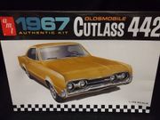 AMT 1365         --        1967 Oldsmobile Cutlass 442  1:25